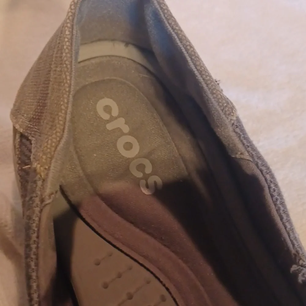 CROCS  Canvas Gray Slip-On Loafers Men's Size 10